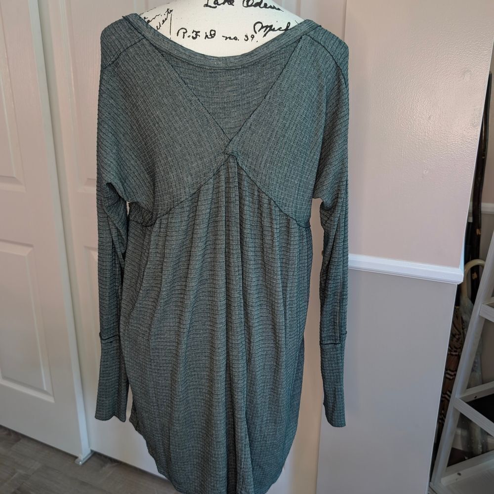 We The Free Green Long Sleeve Button Down Blouse - Picture 5 of 8